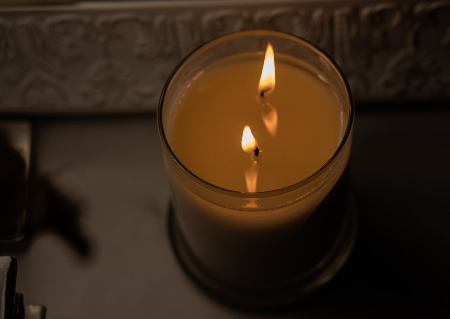 SWEET PINEAPPLE - AROMATHERAPY CANDLE