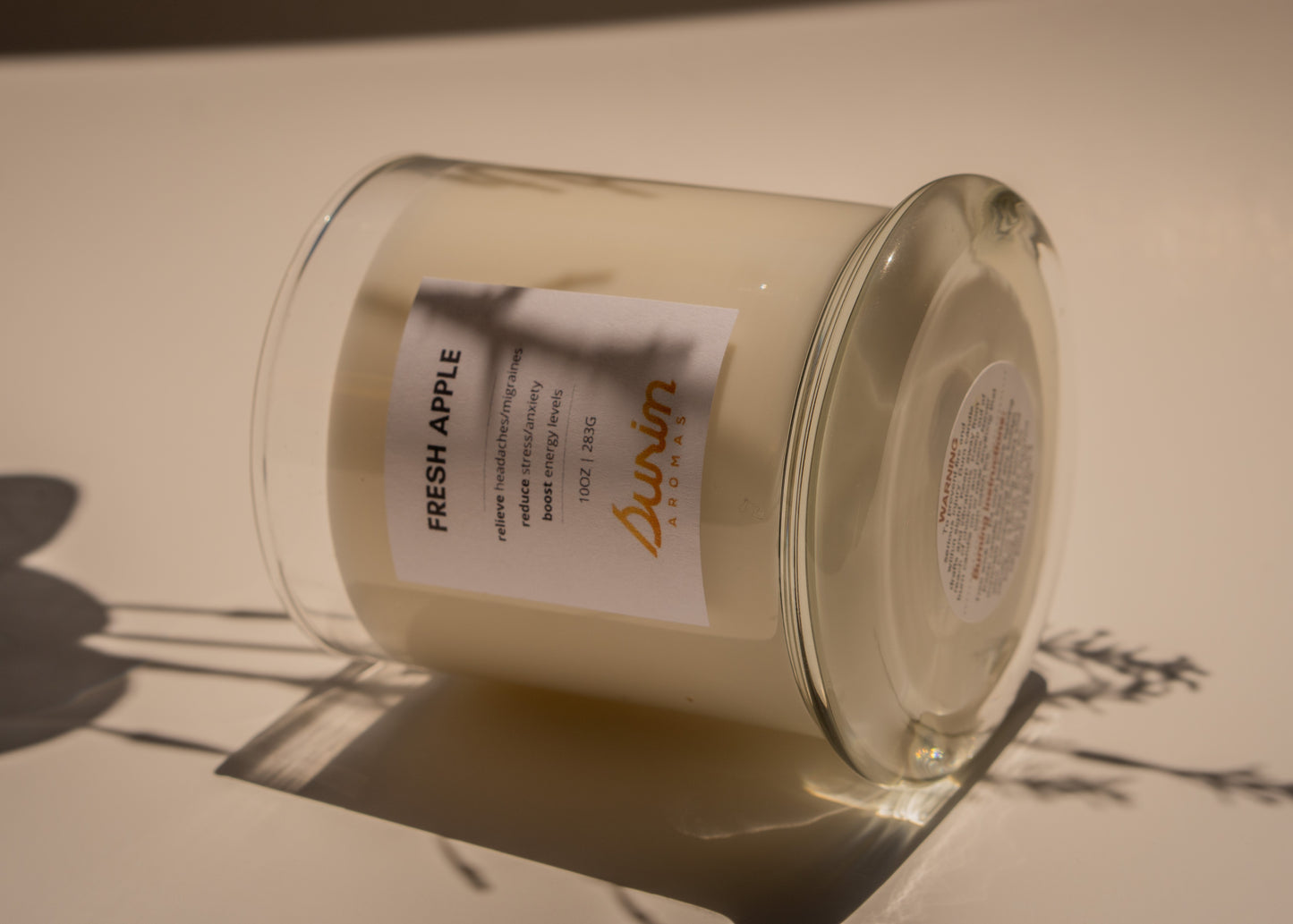 FRESH APPLE - AROMATHERAPY CANDLE